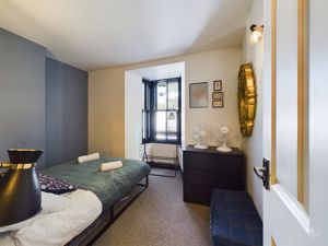 Bedroom- click for photo gallery